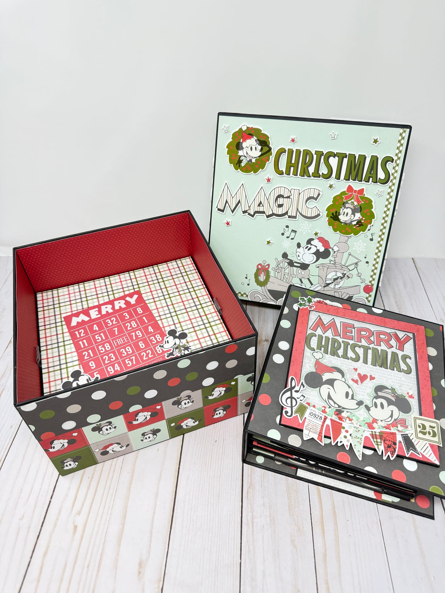 Say Cheese Classic Mouse Christmas Mini Album and Keepsake Box Project Kit